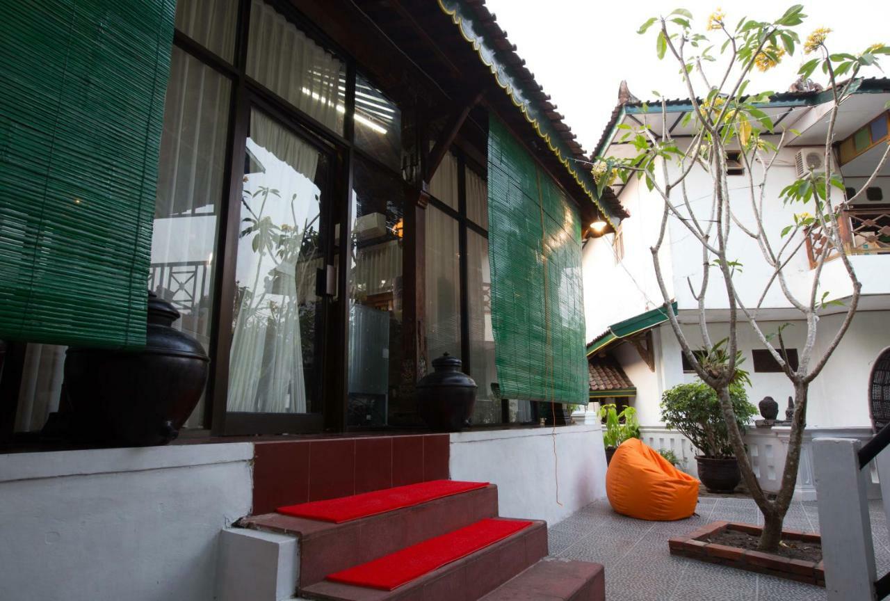 Joglo Yudhistira Villa Sleman  Bagian luar foto